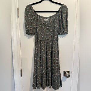 Casual Green smocked Midi Sundress